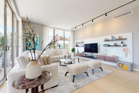 Condominio en venta en Miami Beach, Florida, 2 dormitorios, 130.25 m2 № 951965 - foto 2