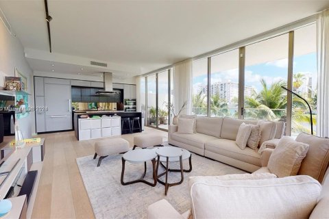 Condominio en venta en Miami Beach, Florida, 2 dormitorios, 130.25 m2 № 951965 - foto 11