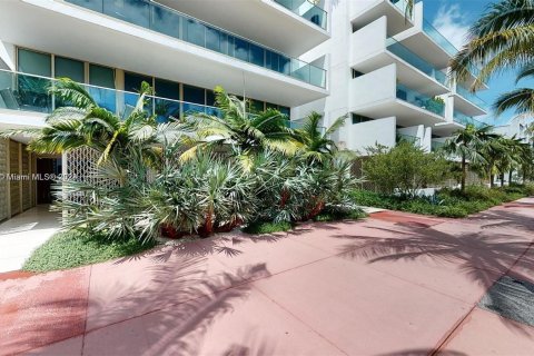 Copropriété à vendre à Miami Beach, Floride: 2 chambres, 130.25 m2 № 951965 - photo 25