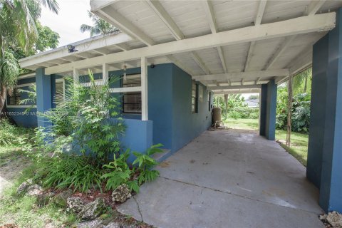 Villa ou maison à louer à Homestead, Floride: 3 chambres, 92.9 m2 № 1351917 - photo 14