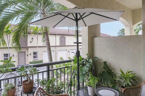 Townhouse in Wilton Manors, Florida 2 bedrooms, 165.09 sq.m. № 1182450 - photo 23