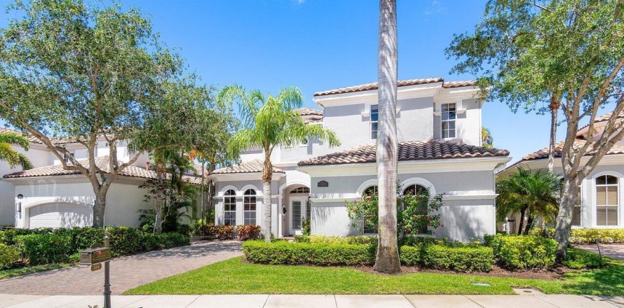 Villa ou maison à Palm Beach Gardens, Floride 5 chambres, 381.55 m2 № 1182359