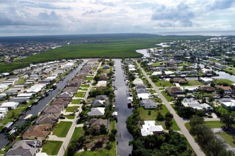 Terreno en venta en Punta Gorda, Florida № 872625 - foto 10