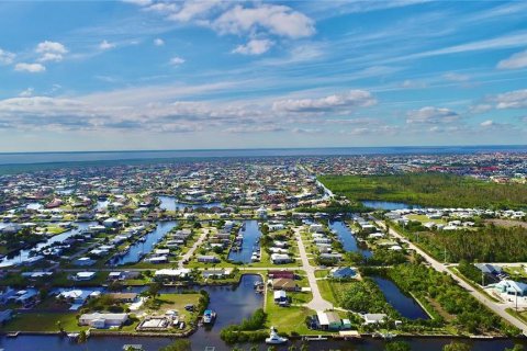 Terreno en venta en Punta Gorda, Florida № 872625 - foto 14