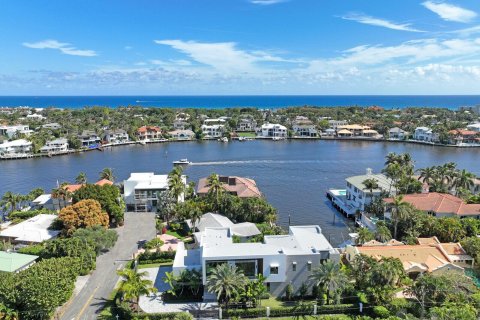 House in Delray Beach, Florida 6 bedrooms, 526.29 sq.m. № 981733 - photo 30