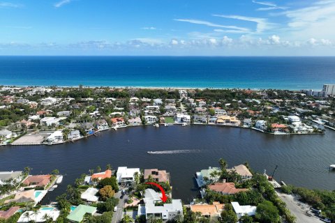 House in Delray Beach, Florida 6 bedrooms, 526.29 sq.m. № 981733 - photo 1