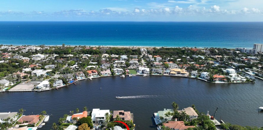 House in Delray Beach, Florida 6 bedrooms, 526.29 sq.m. № 981733