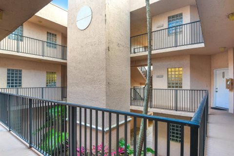 Copropriété à vendre à Coconut Creek, Floride: 3 chambres, 114.27 m2 № 1173131 - photo 29