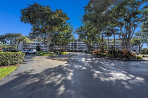 Copropriété à vendre à Pompano Beach, Floride: 3 chambres, 147.71 m2 № 1173130 - photo 16