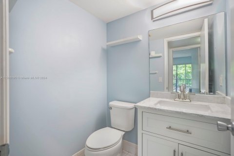 Copropriété à vendre à Pembroke Pines, Floride: 2 chambres, 88.63 m2 № 1102708 - photo 23