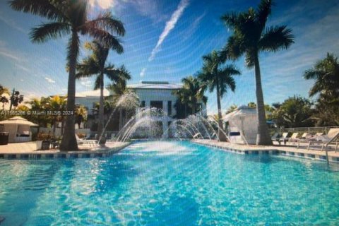 Hôtel, hôtellerie à vendre à Doral, Floride: 1 chambre, 65.5 m2 № 1102788 - photo 13
