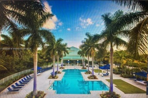 Hôtel, hôtellerie à vendre à Doral, Floride: 1 chambre, 65.5 m2 № 1102788 - photo 14