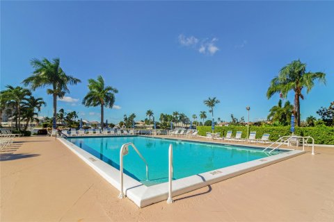 Condo in Fort Lauderdale, Florida, 2 bedrooms  № 987135 - photo 4