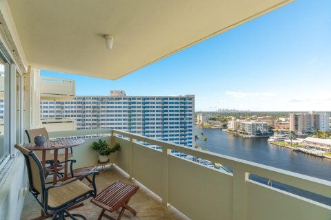 Condo in Fort Lauderdale, Florida, 2 bedrooms  № 987135 - photo 13