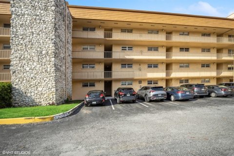 Condominio en venta en Tampa, Florida, 1 dormitorio, 54.44 m2 № 1406897 - foto 1