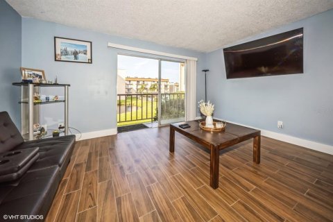 Condominio en venta en Tampa, Florida, 1 dormitorio, 54.44 m2 № 1406897 - foto 3