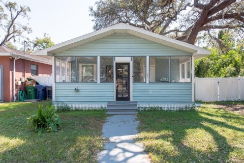 Villa ou maison à vendre à Tampa, Floride: 3 chambres, 78.6 m2 № 1409773 - photo 1