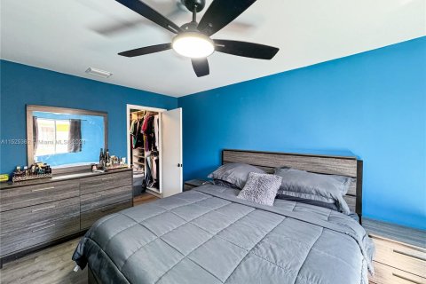 Condo in Homestead, Florida, 2 bedrooms  № 997676 - photo 24