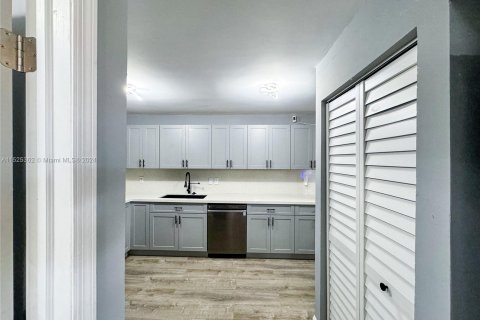 Condominio en venta en Homestead, Florida, 2 dormitorios, 100.71 m2 № 997676 - foto 8