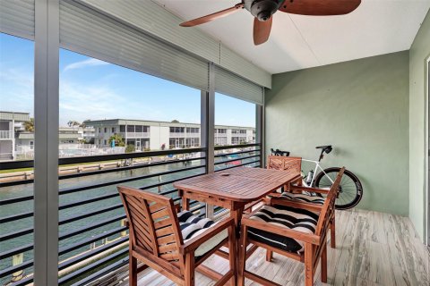 Condominio en venta en North Palm Beach, Florida, 2 dormitorios, 94.2 m2 № 1007539 - foto 18
