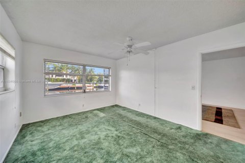 Copropriété à vendre à Hallandale Beach, Floride: 2 chambres, 97.55 m2 № 1294855 - photo 25