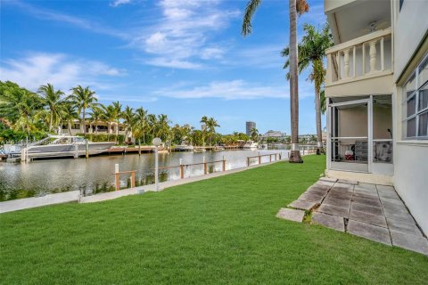 Copropriété à vendre à Hallandale Beach, Floride: 2 chambres, 97.55 m2 № 1294855 - photo 8