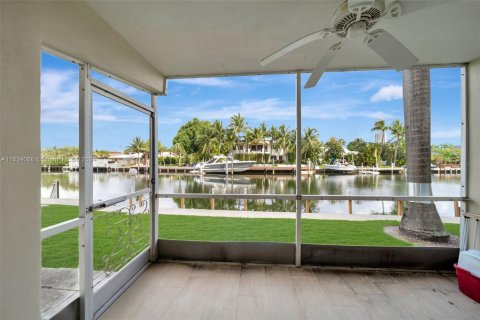 Copropriété à vendre à Hallandale Beach, Floride: 2 chambres, 97.55 m2 № 1294855 - photo 4