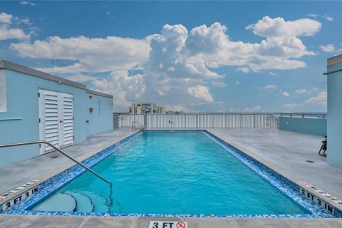 Condominio en venta en Hollywood, Florida, 2 dormitorios, 92.9 m2 № 545410 - foto 28