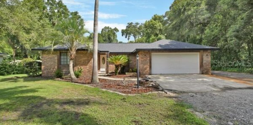 Villa ou maison à DeLand, Floride 3 chambres, 146.88 m2 № 1343436