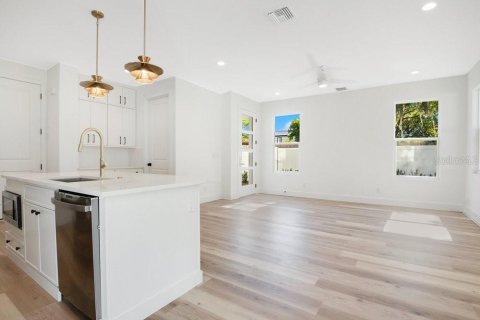 Adosado en venta en Orlando, Florida, 3 dormitorios, 164.16 m2 № 1398644 - foto 10