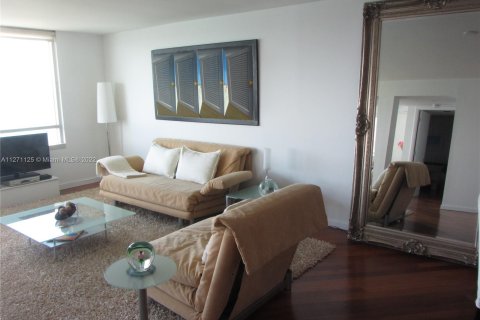 Condominio en venta en Miami Beach, Florida, 2 dormitorios, 96.8 m2 № 121161 - foto 11