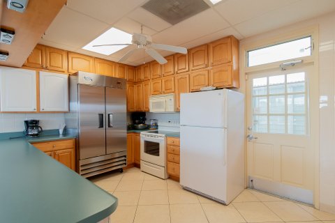 Condominio en venta en Boynton Beach, Florida, 1 dormitorio, 52.95 m2 № 1014095 - foto 7