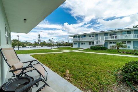 Condominio en venta en Boynton Beach, Florida, 1 dormitorio, 52.95 m2 № 1014095 - foto 13