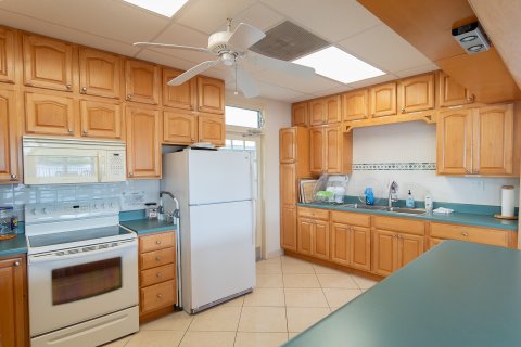 Condominio en venta en Boynton Beach, Florida, 1 dormitorio, 52.95 m2 № 1014095 - foto 6