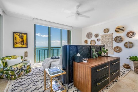 Condo in Hutchinson Island South, Florida, 3 bedrooms  № 1283493 - photo 19