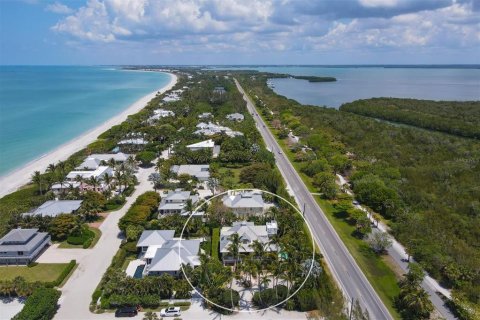 Villa ou maison à louer à Boca Grande, Floride: 3 chambres, 328.78 m2 № 567076 - photo 1