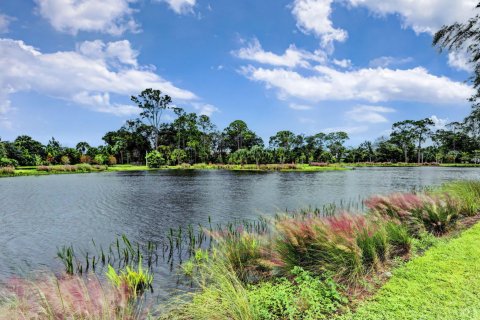 House in Jupiter, Florida 3 bedrooms, 134.15 sq.m. № 1186948 - photo 1