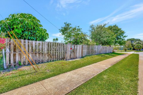 House in Jupiter, Florida 3 bedrooms, 134.15 sq.m. № 1186948 - photo 29