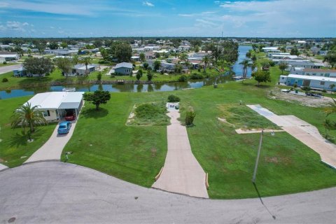 Terreno en venta en Englewood, Florida № 740827 - foto 4