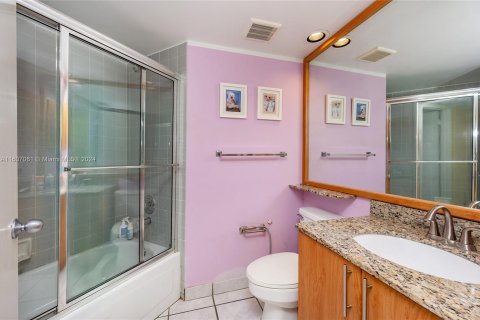 Condo in Plantation, Florida, 3 bedrooms  № 1229848 - photo 14