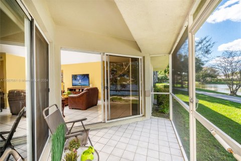 Condominio en venta en Plantation, Florida, 3 dormitorios, 139.73 m2 № 1229848 - foto 16