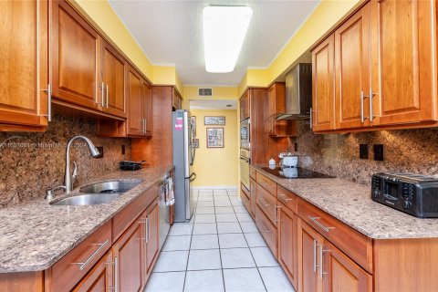 Condo in Plantation, Florida, 3 bedrooms  № 1229848 - photo 20