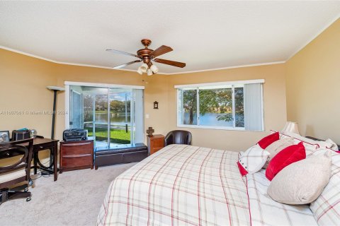 Condo in Plantation, Florida, 3 bedrooms  № 1229848 - photo 11