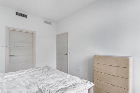 Condominio en venta en Miami, Florida, 1 dormitorio № 1428442 - foto 18