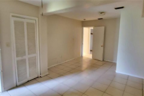 Casa en venta en Tampa, Florida, 4 dormitorios, 171.03 m2 № 1268258 - foto 18