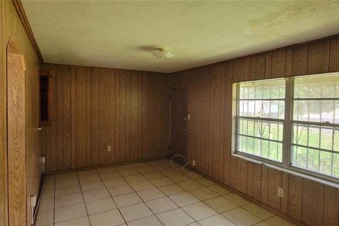 House in Tampa, Florida 4 bedrooms, 171.03 sq.m. № 1268258 - photo 4