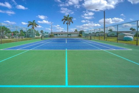 Casa en venta en West Palm Beach, Florida, 2 dormitorios, 161.65 m2 № 1172259 - foto 1