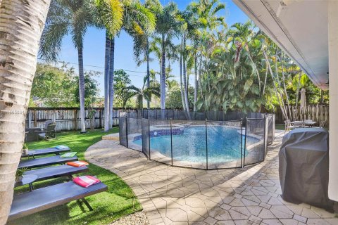 Casa en venta en Hollywood, Florida, 5 dormitorios, 336.12 m2 № 1378673 - foto 3