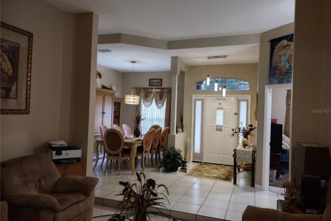 House in Deltona, Florida 4 bedrooms, 214.6 sq.m. № 1109236 - photo 7