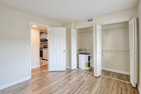 Copropriété à vendre à Orlando, Floride: 2 chambres, 76.92 m2 № 1355710 - photo 15